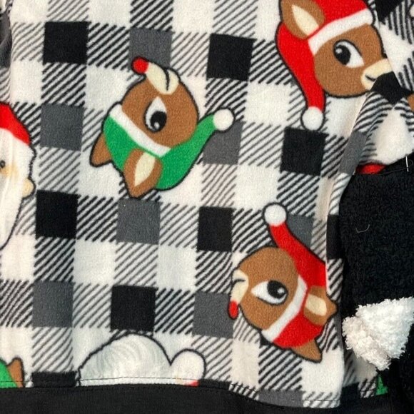 Rudolph Small 6/6x Reindeer Santa Pajamas & Fluffy Socks PJ Set Check Pattern - Picture 2 of 12